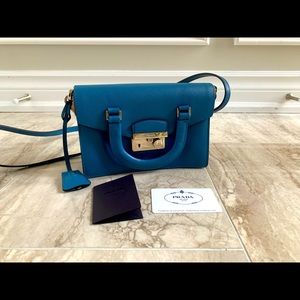 Authentic Prada Purse with Shoulder Strap 🔥